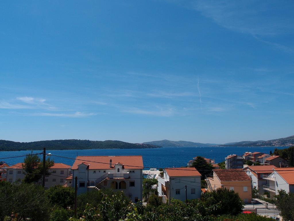 Apartments Kadulja Trogir Exterior photo